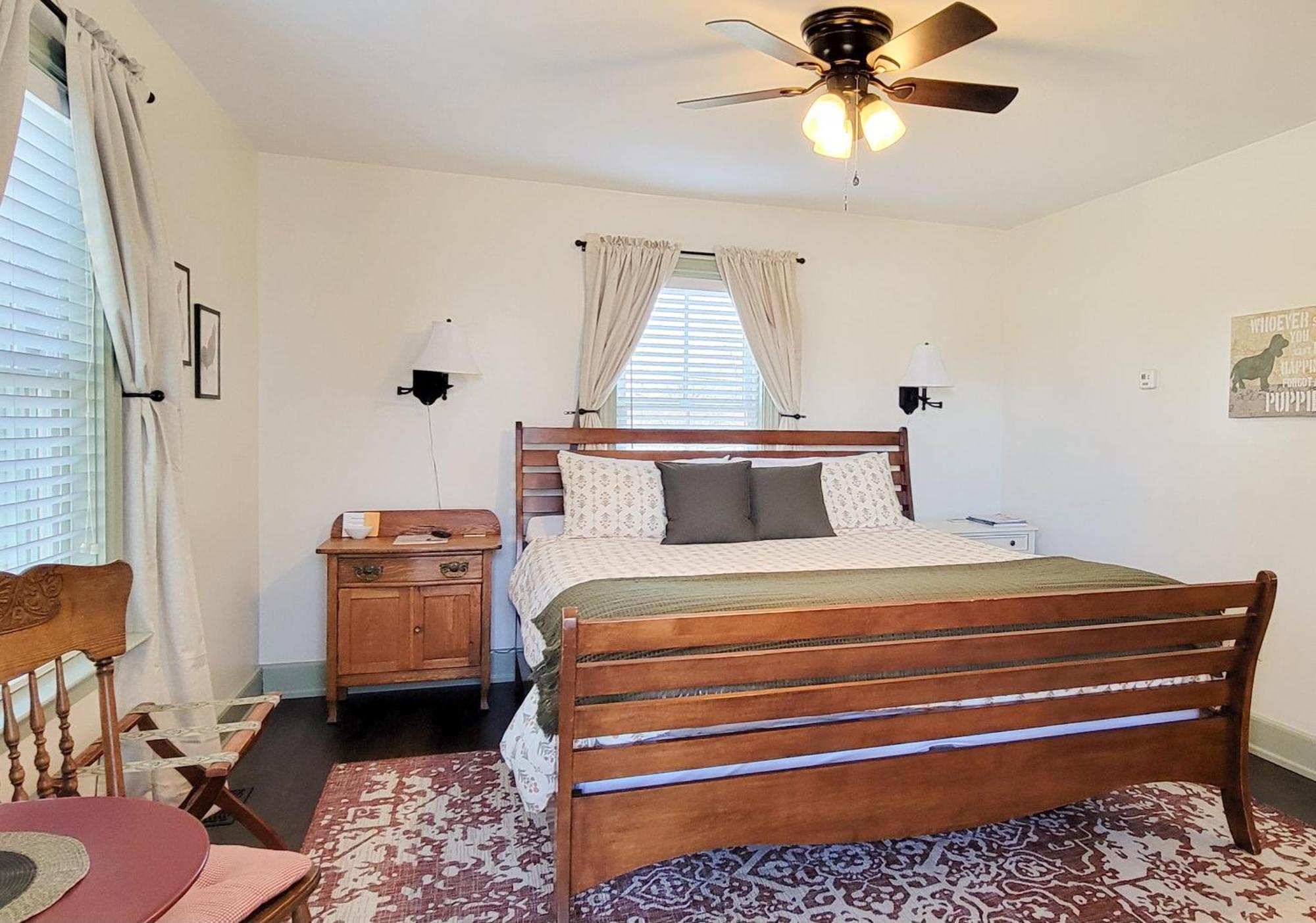 King Room,1499282530:JPEG